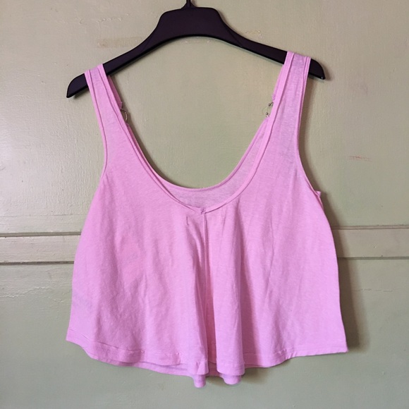 Free People ✨ Tank - Picture 3 of 5